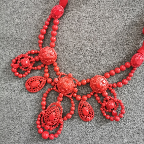LANVIN Paris for H&M designer signed red enamel and resin necklace - Picture 2 of 3